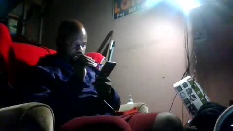 Snapshot of hbdj2164 chatting on 10-03-25, 07:16 hbdj2164 online show from 10-03-25, 07:16