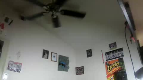 Snapshot of hbdj2164 chatting on 01-15-26, 12:32 hbdj2164 online show from 01-15-26, 12:32