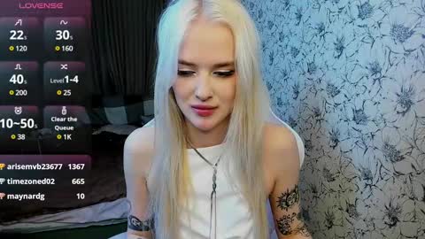Valeria online show from 01-29-25, 01:17