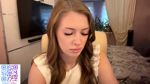 Mona online show from 11-08-25, 09:20