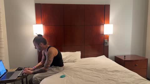 Heath Austin online show from 01-19-25, 07:36