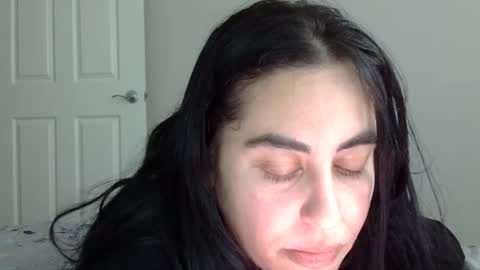 Snapshot of heatwavee chatting on 09-17-25, 07:48 heatwavee online show from 09-17-25, 07:48