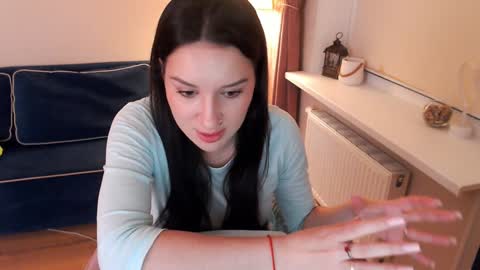 Snapshot of heaven_chloe chatting on 12-03-24, 03:22 Heaven girl online show from 12-03-24, 03:22