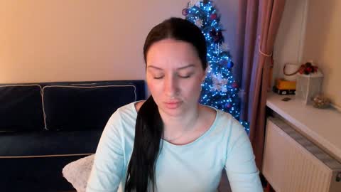 Snapshot of heaven_chloe chatting on 02-05-25, 07:20 Heaven girl online show from 02-05-25, 07:20