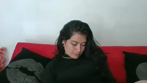 Snapshot of heavencute chatting on 01-08-25, 08:29 Heaven online show from 01-08-25, 08:29