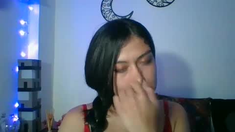 Snapshot of heavencute chatting on 02-07-25, 09:26 Heaven online show from 02-07-25, 09:26