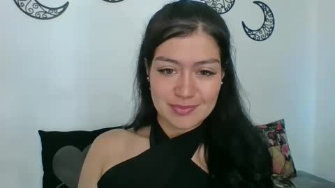 Snapshot of heavencute chatting on 02-13-25, 05:44 Heaven online show from 02-13-25, 05:44