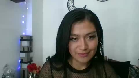 Snapshot of heavencute chatting on 02-20-25, 10:48 Heaven online show from 02-20-25, 10:48