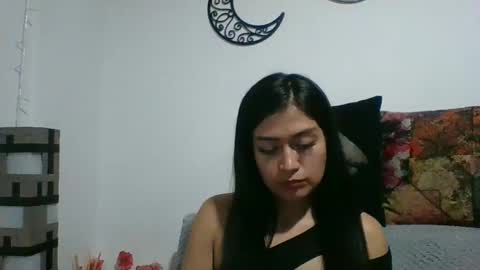 Snapshot of heavencute chatting on 03-05-25, 05:50 Heaven online show from 03-05-25, 05:50