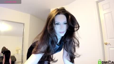 Helen online show from 02-14-25, 03:54