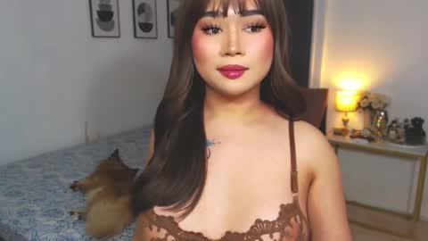 Snapshot of heavenlyyum chatting on 12-14-24, 09:07 Heaven online show from 12-14-24, 09:07