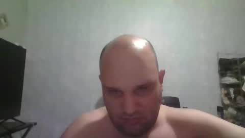 Snapshot of heavy_rebellxc chatting on 01-01-25, 08:24 Heavy Rebell online show from 01-01-25, 08:24