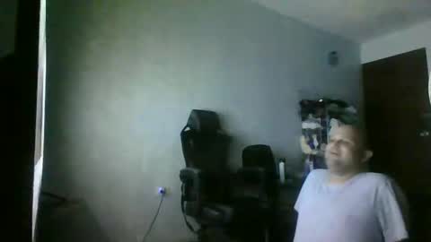 Snapshot of heavy_rebellxc chatting on 01-06-25, 07:31 Heavy Rebell online show from 01-06-25, 07:31
