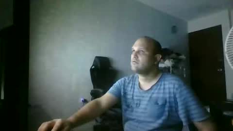 Snapshot of heavy_rebellxc chatting on 01-20-25, 07:04 Heavy Rebell online show from 01-20-25, 07:04