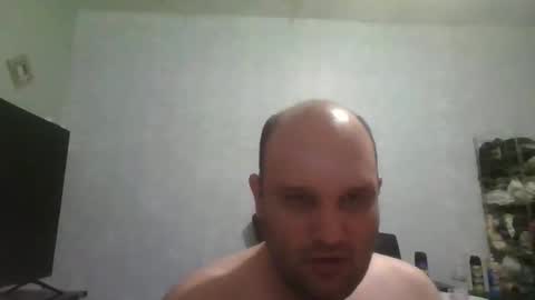 Snapshot of heavy_rebellxc chatting on 02-05-25, 06:46 Heavy Rebell online show from 02-05-25, 06:46