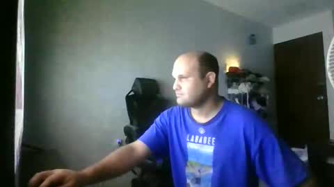 Snapshot of heavy_rebellxc chatting on 02-21-25, 07:01 Heavy Rebell online show from 02-21-25, 07:01