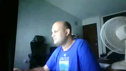 Snapshot of heavy_rebellxc chatting on 09-15-25, 04:45 Heavy Rebell online show from 09-15-25, 04:45