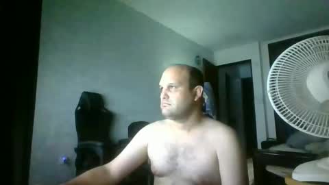 Snapshot of heavy_rebellxc chatting on 10-21-25, 02:23 Heavy Rebell online show from 10-21-25, 02:23