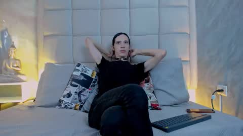 Keira Hecate online show from 11-05-25, 08:09