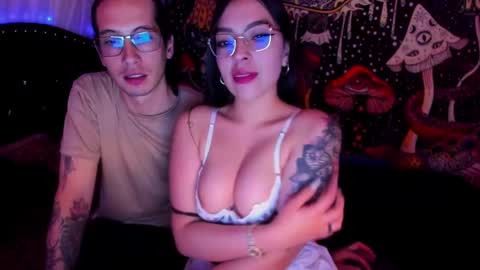 Snapshot of hecate_and_crow chatting on 01-18-25, 06:03   online show from 01-18-25, 06:03