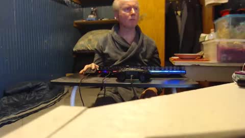 hedonista67 online show from 01-26-25, 05:44