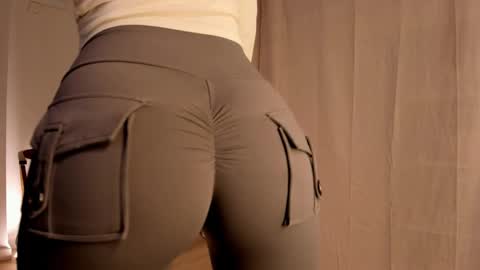 Jeen online show from 12-29-24, 02:21