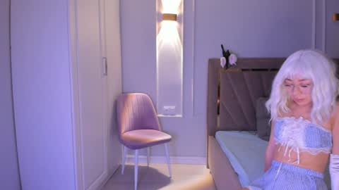 Call me Mia online show from 12-15-24, 12:28