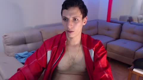 Snapshot of hefesto_69 chatting on 12-17-24, 10:00 hefesto_69 online show from 12-17-24, 10:00