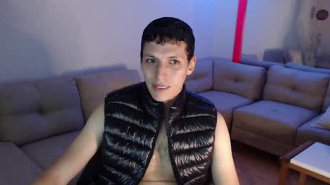 Snapshot of hefesto_69 chatting on 12-27-24, 02:58 hefesto_69 online show from 12-27-24, 02:58