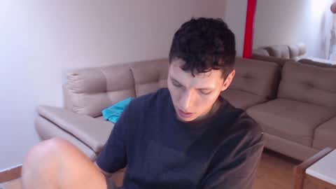 Snapshot of hefesto_69 chatting on 01-14-25, 08:04 hefesto_69 online show from 01-14-25, 08:04