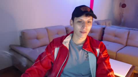 Snapshot of hefesto_69 chatting on 01-31-25, 02:04 hefesto_69 online show from 01-31-25, 02:04