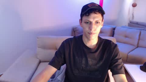 Snapshot of hefesto_69 chatting on 02-01-25, 10:23 hefesto_69 online show from 02-01-25, 10:23