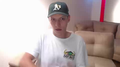 Snapshot of hefesto_69 chatting on 09-17-25, 02:41 hefesto_69 online show from 09-17-25, 02:41