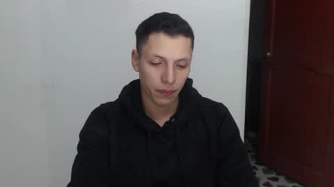 Snapshot of hefesto_69 chatting on 11-05-25, 04:45 hefesto_69 online show from 11-05-25, 04:45