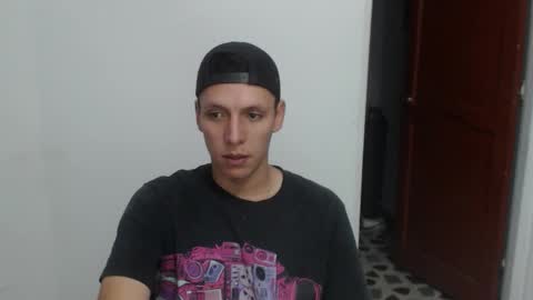 Snapshot of hefesto_69 chatting on 12-01-25, 01:43 hefesto_69 online show from 12-01-25, 01:43