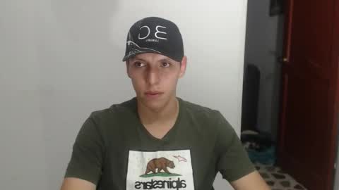 Snapshot of hefesto_69 chatting on 12-16-25, 05:23 hefesto_69 online show from 12-16-25, 05:23