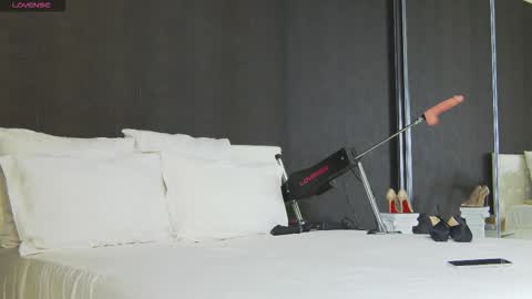 Helen online show from 12-16-25, 02:16