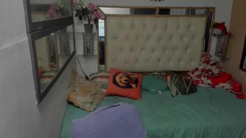 heiker_ online show from 11-15-25, 03:04