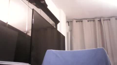 Snapshot of heistt chatting on 09-17-25, 06:53 Heist Stein online show from 09-17-25, 06:53