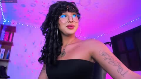 Snapshot of heka_prudence chatting on 02-12-25, 02:14 Heka Prudence online show from 02-12-25, 02:14