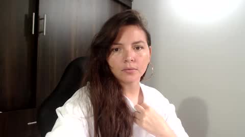 helena online show from 10-12-25, 03:00