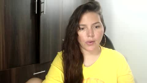 helena online show from 10-19-25, 08:42
