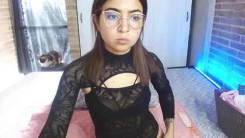  Only 18 cyrus online show from 09-15-25, 08:31