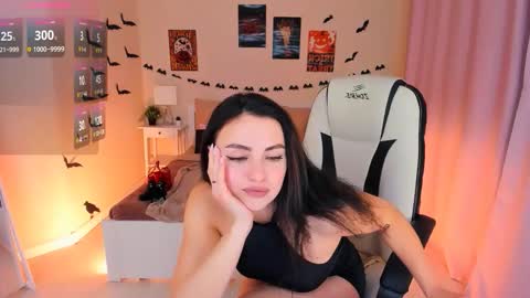 Snapshot of helenaregal chatting on 11-02-25, 06:43 Helena online show from 11-02-25, 06:43