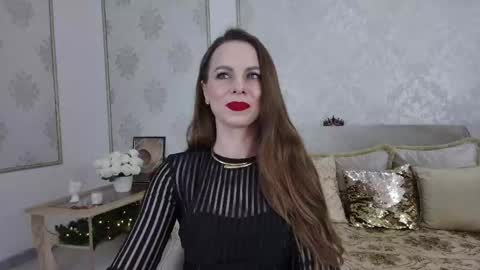 Snapshot of helenbenit chatting on 02-17-25, 07:42 Helen online show from 02-17-25, 07:42