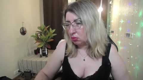 helenenigma online show from 01-26-25, 07:20