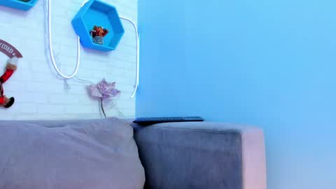    online show from 12-11-24, 02:44