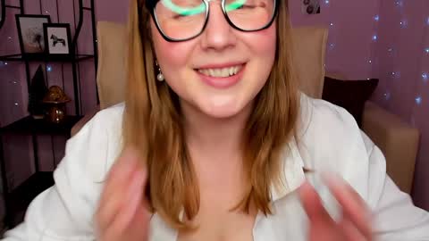 Helen online show from 01-21-25, 07:47