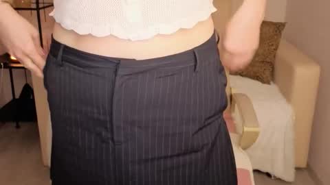 Helen online show from 09-25-25, 01:42