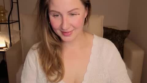 Helen online show from 09-28-25, 01:33